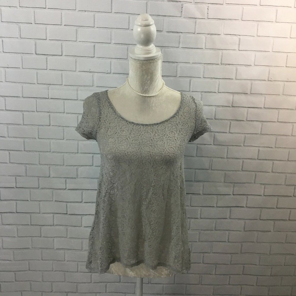 Robin K Grey & Gold Top Scoop Neck Cap Sleeve Sheer Lace Button Back Open Back